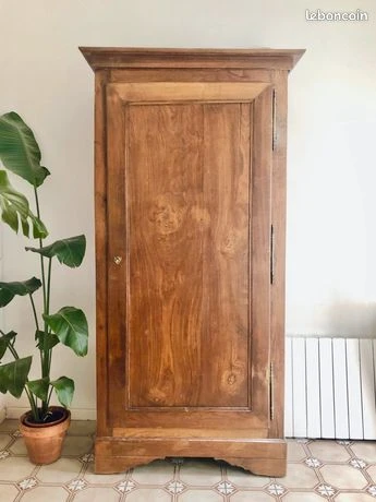Armoire parisienne Bonnetière