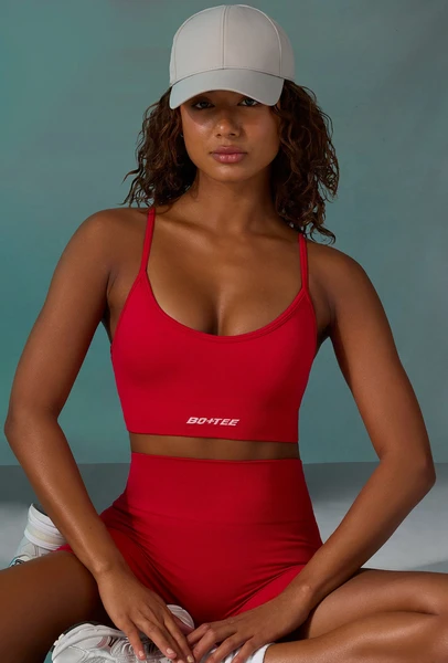 Determination - Super Sculpt Scoop Neck Sports Bra in Tango Red