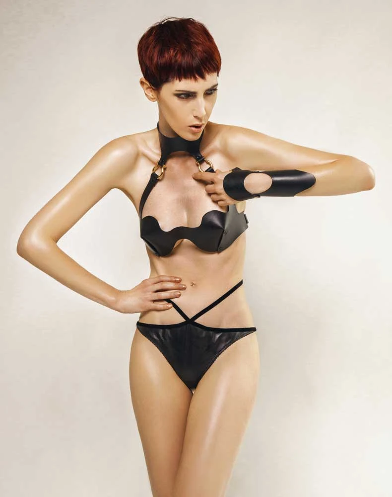 Sculpted Demi with Double Rings | E.L.F ZHOU London