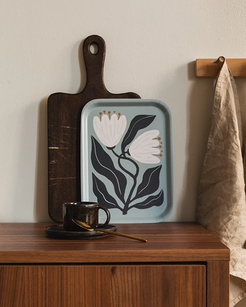 Graphic Florals Plateau