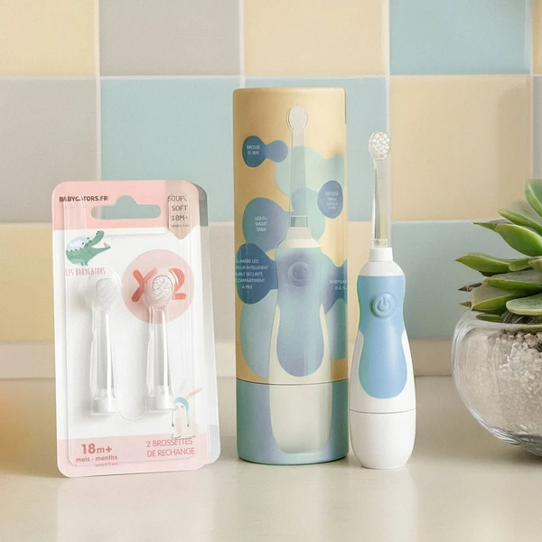 Pack Éco Bébé Les Babygators Ciel Bleu : Brosse à dents sonique + étui kraft + brossettes de rechange