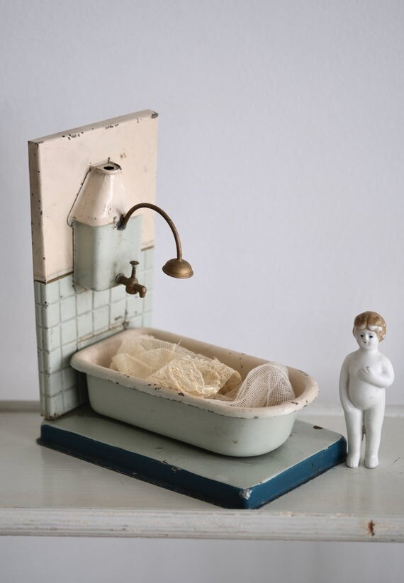 Tin Toy Dollhouse Bath Bathtub Shower with 