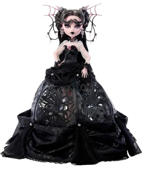 draculaura vampire heart