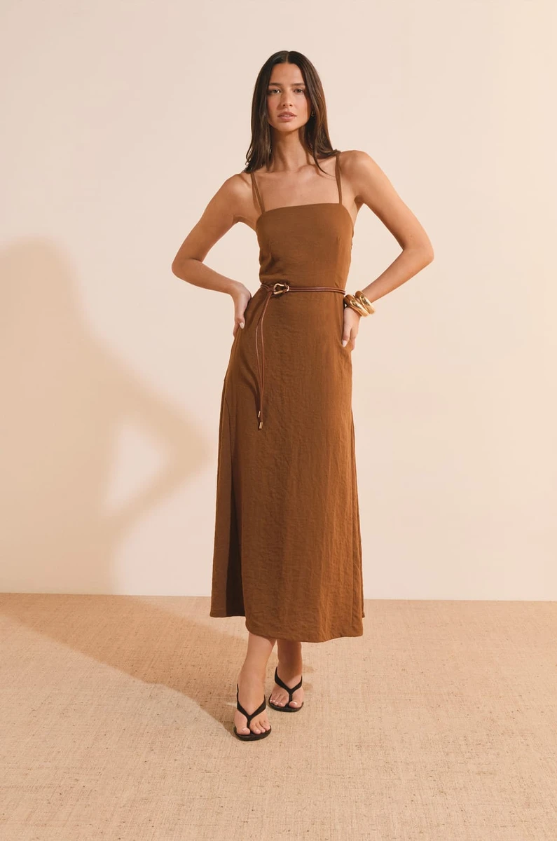 Robe longue à fines bretelles