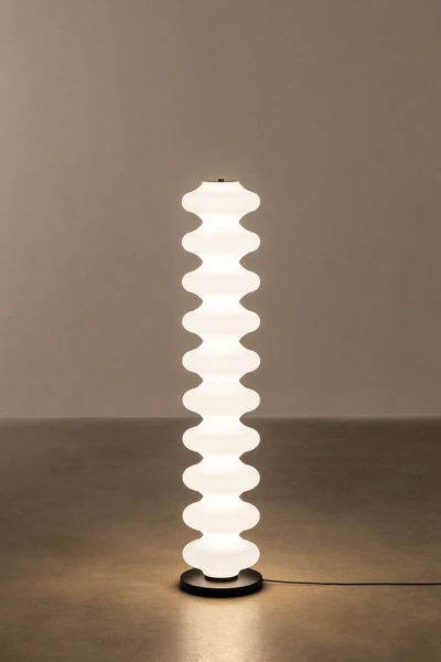 Lampadaire LED Jayne