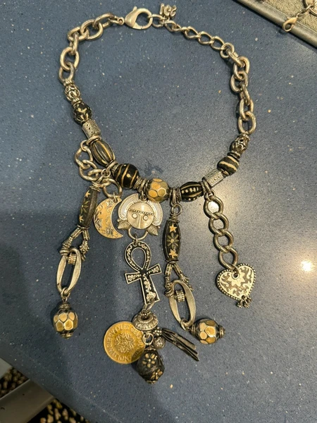 Collier les gens du sud