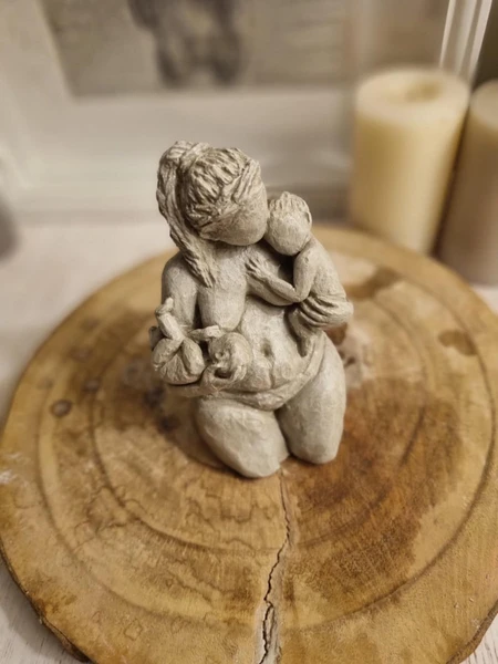 Motherhood Sculpture