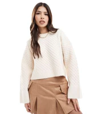 ASOS DESIGN - Pull ras de cou en maille torsadée à coupe carrée et poignets larges - Crème