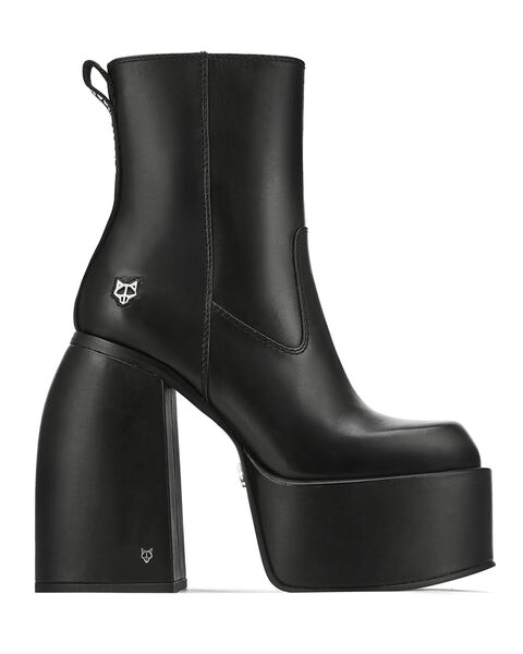 Jailbreaker Black Leather