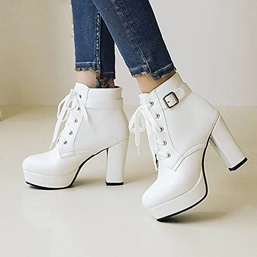 Bottines à lacets et talons