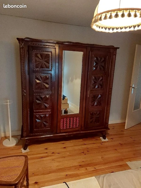 Armoire