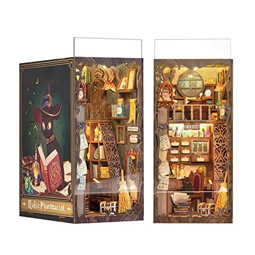 CUTEBEE Book Nook Kit avec protection anti poussière Kit de maisons de poupées miniature DIY avec housse anti poussière et lumière LED,Kit de construction de modèles pour adultes(Magic Pharmacist)
