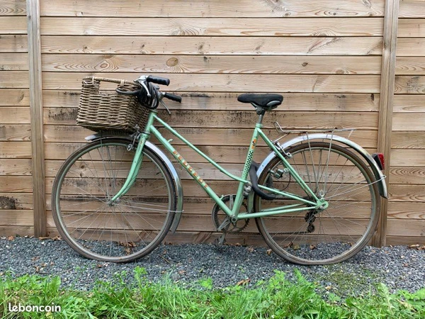 Vélo Peugeot Vintage à retaper