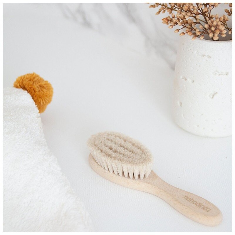 Brosse à cheveux hêtre Nobodinoz