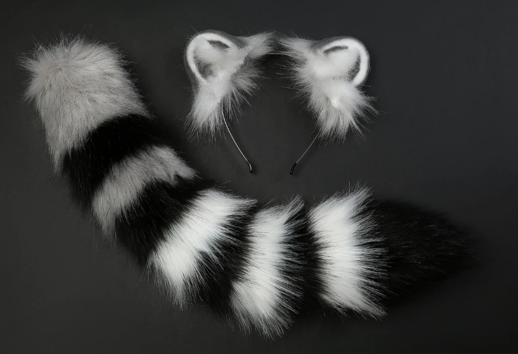 Raccoon Queue ET Oreilles