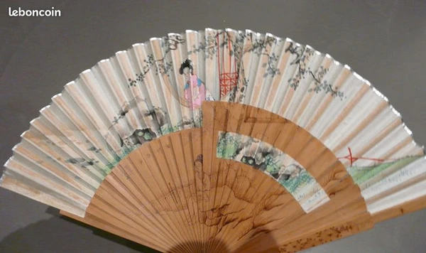 Eventail japonais soie et bois santal ancien