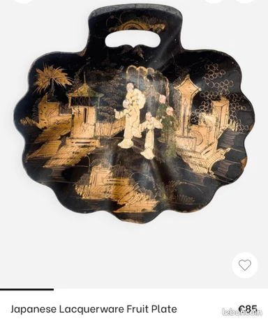 Assiette en laque japonaise