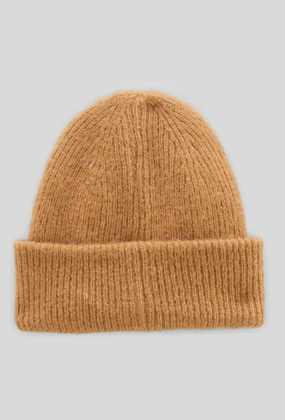 Bonnet à revers contenant de la laine