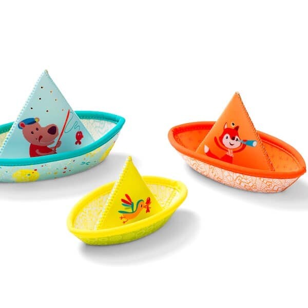 3 petits bateaux flottants - Drei kleine Boote