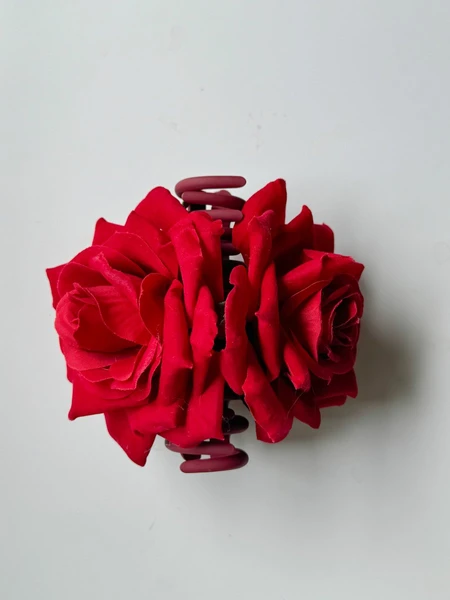 red rose claw clip