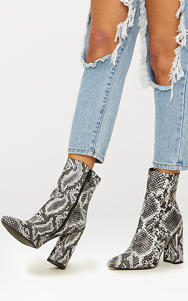 Bottines imitation cuir de serpent à bout pointu