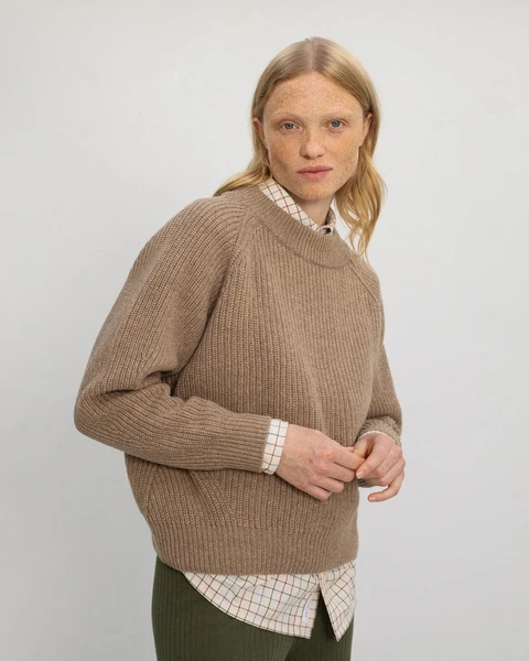 Pull maille en laine recyclée | beige "cropped knit sweater - soft clay" Rotholz