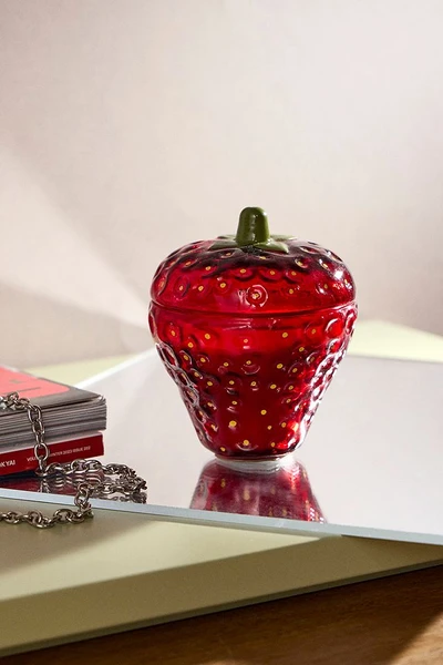 Bougie parfumée en forme de fraise