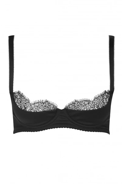 Soutien-gorge seins nus 
