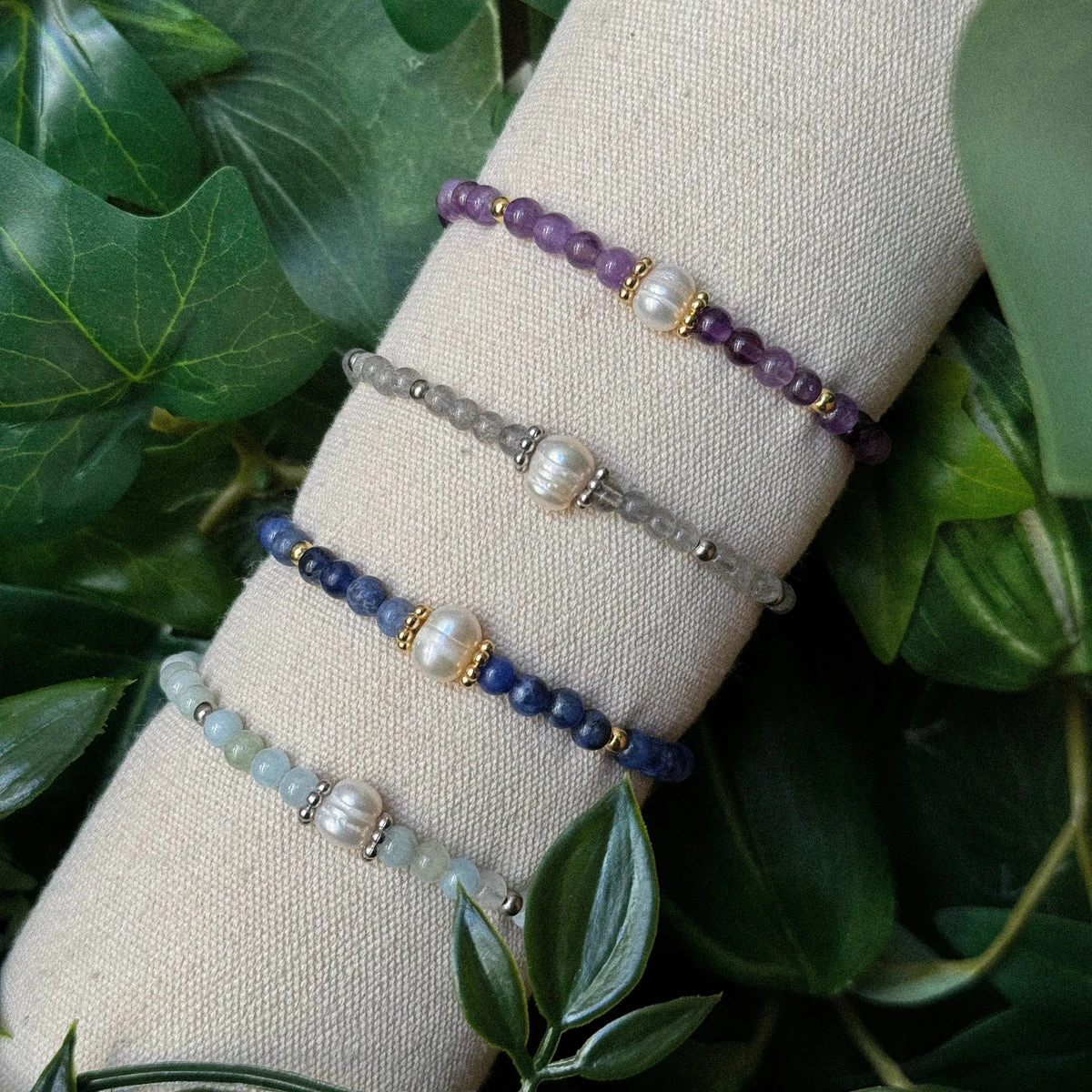 Valyana - Bracelet en pierre naturelle et perles d'eau douce (personnalisable) - Doré/Argenté