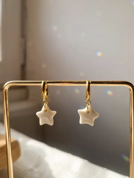 Boucles d'oreilles Petites étoiles en porcelaine