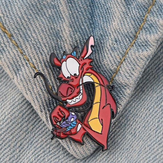 Pin&#39;s Disney du personnage Mushu dans le dessin animé &quot;Mulan&quot; / Disney pin / Enamel pin