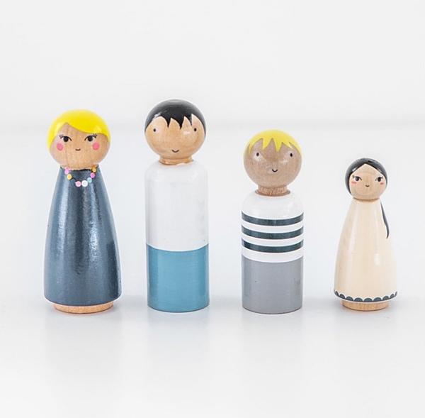 4 POUPÉES EN BOIS POUR MAISON DE POUPÉE «MA PETITE FAMILLE»
