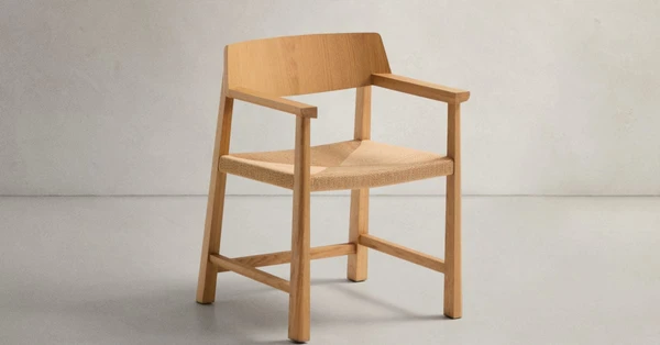 Chaise Idun en bois de chêne massif avec finition ton naturel FSC Mix Credit et assise en corde | Kave Home®