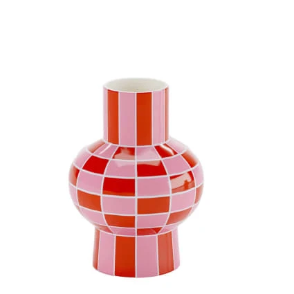 Vase céramique motif damier Rouge 20cmx15cm Louvre | Maisons du Monde