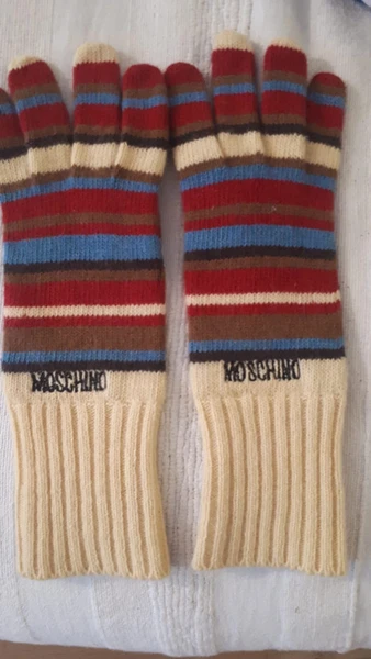 Guanti Moschino
