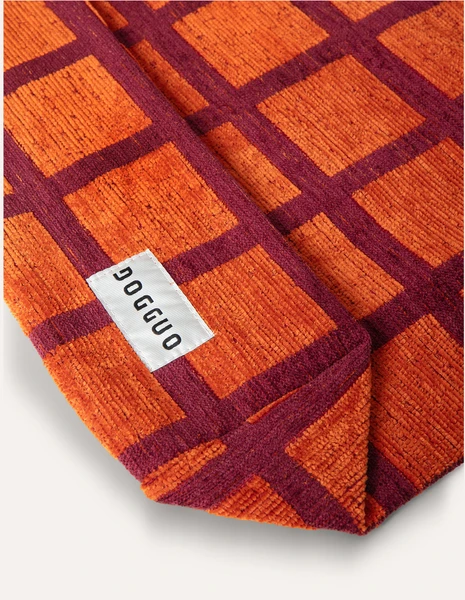 Check - seperate cover for flat dog bed