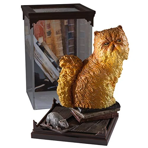 The Noble Collection Magical Creatures Crookshanks - Hand-Painted Magical Creature #11 - Officially Licensed 7in (18.5cm) Harry Potter Toys Collectable Figures - for Kids &amp; Adults
