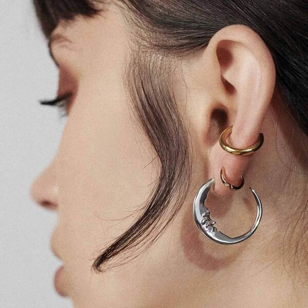 GOOD NIGHT. Man in the Moon Crescent Earrings - Silver – REGALROSE