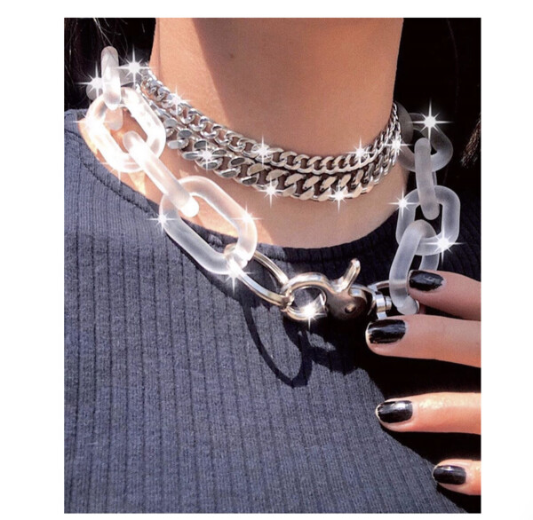 Collier chaîne transparent