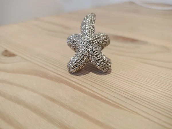 Anillo Bimba y Lola forma de estrella