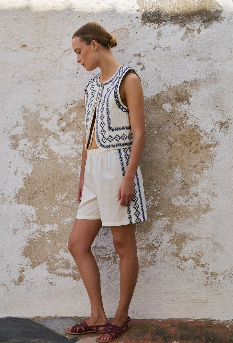 Short en coton avec broderie