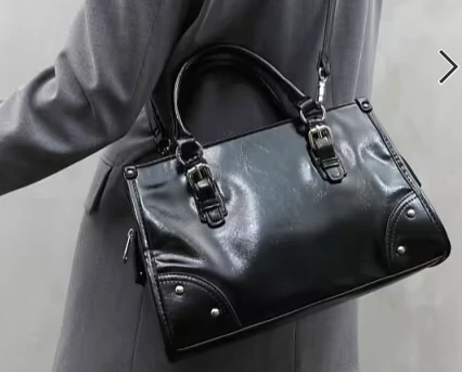 Stradivarius - Sac cabas style bandoulière - Noir