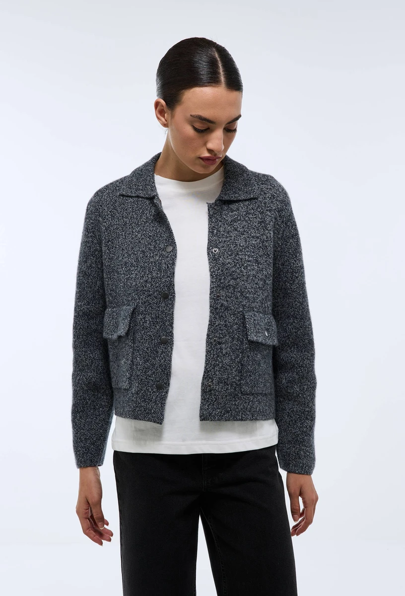 Veste en maille avec poches à rabat