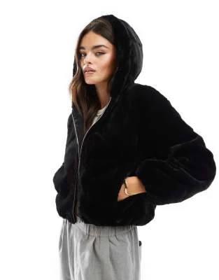 Bershka - Veste à capuche en fausse fourrure - Noir | ASOS