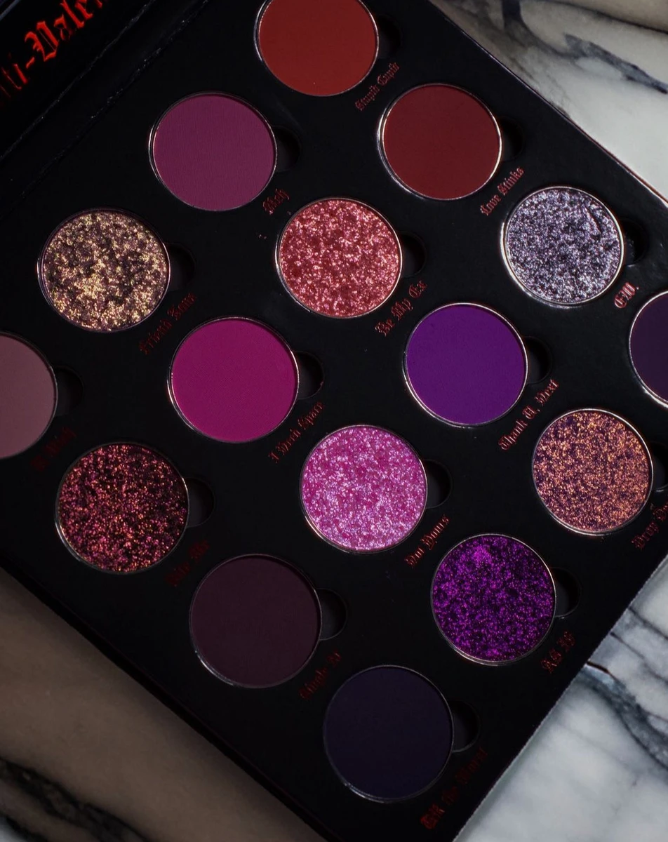 Dead Roses Eyeshadow Palette