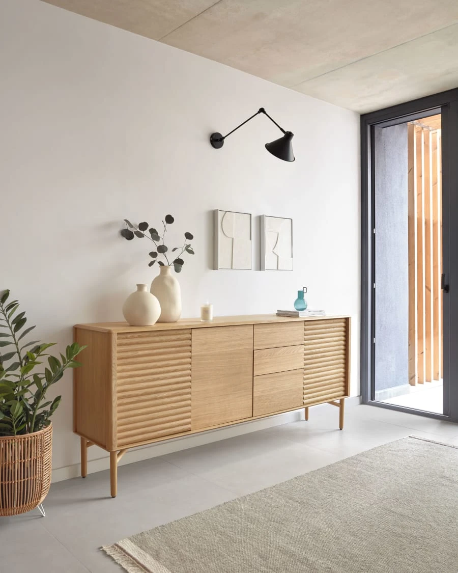 Buffet Lenon 3 portes et 3 tiroirs bois et placage chêne 200 x 86 cm FSC MIX Credit | Kave Home France