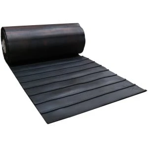 Revêtement anti-dérapant avec tasseau intégré IDSRAMP rouleau 1,80x3m ep.19mm