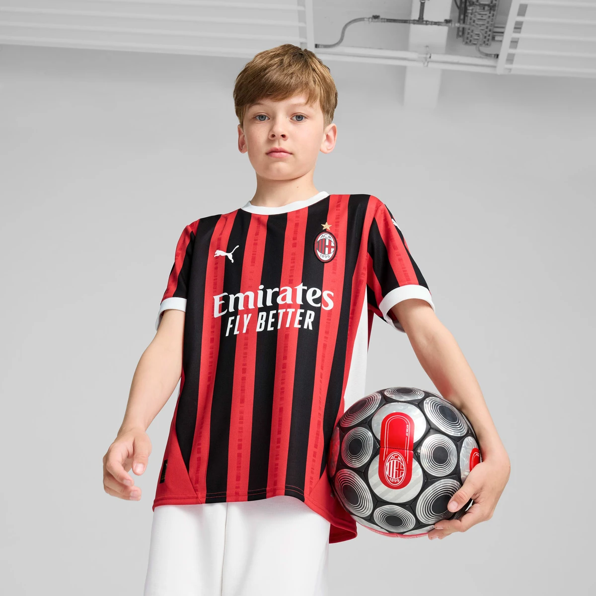 Maillot Home 24/25 AC Milan Enfant et Adolescent