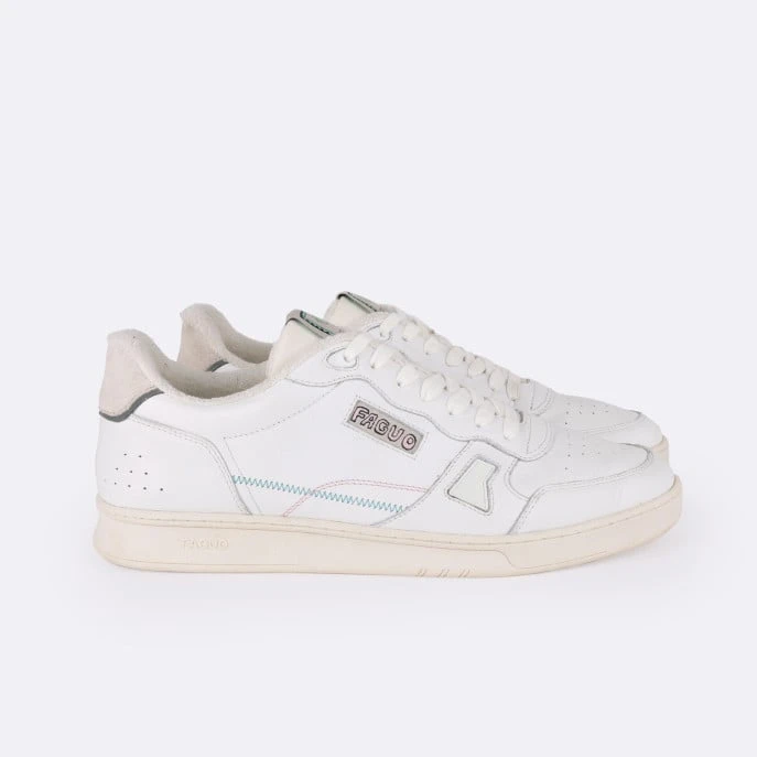 Baskets blanches & roses