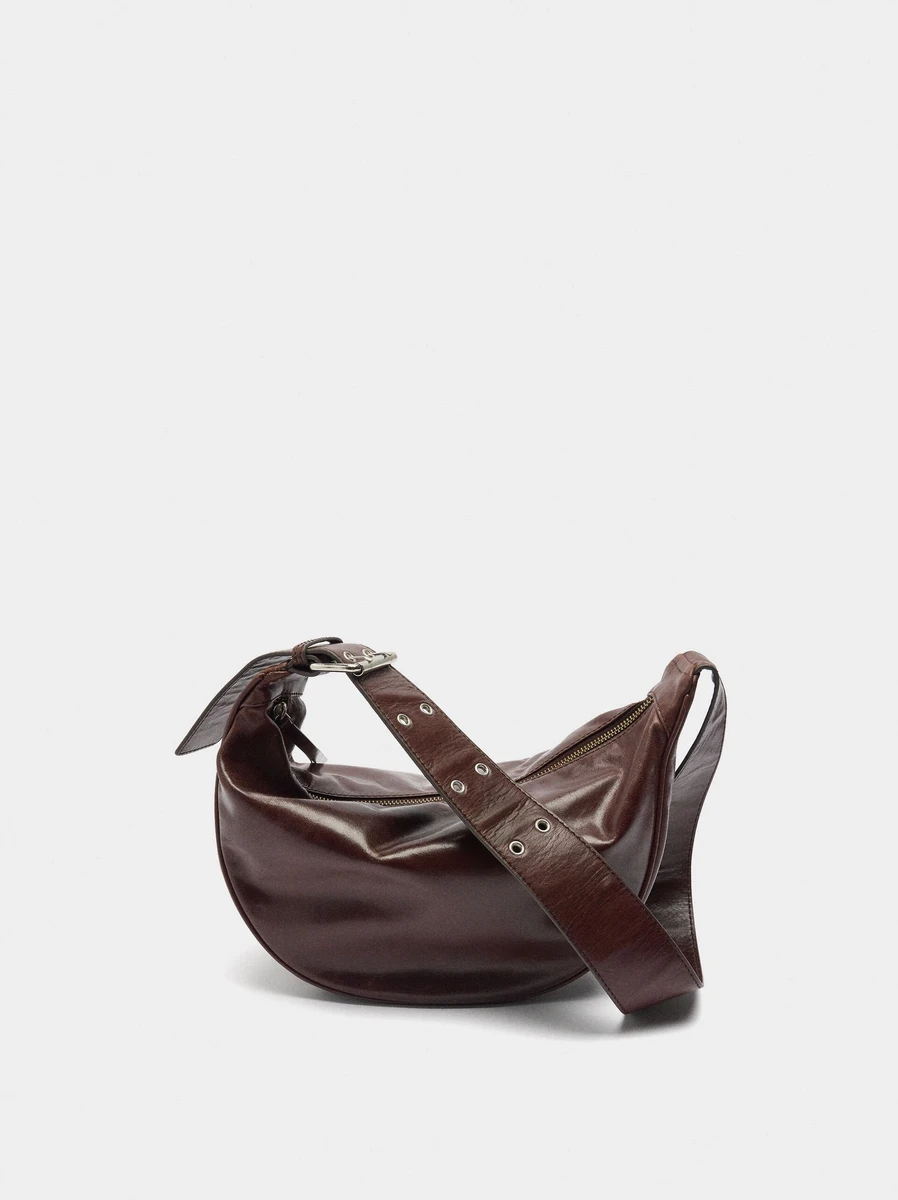 Sac hobo en cuir avec clous Marron | Parfois France